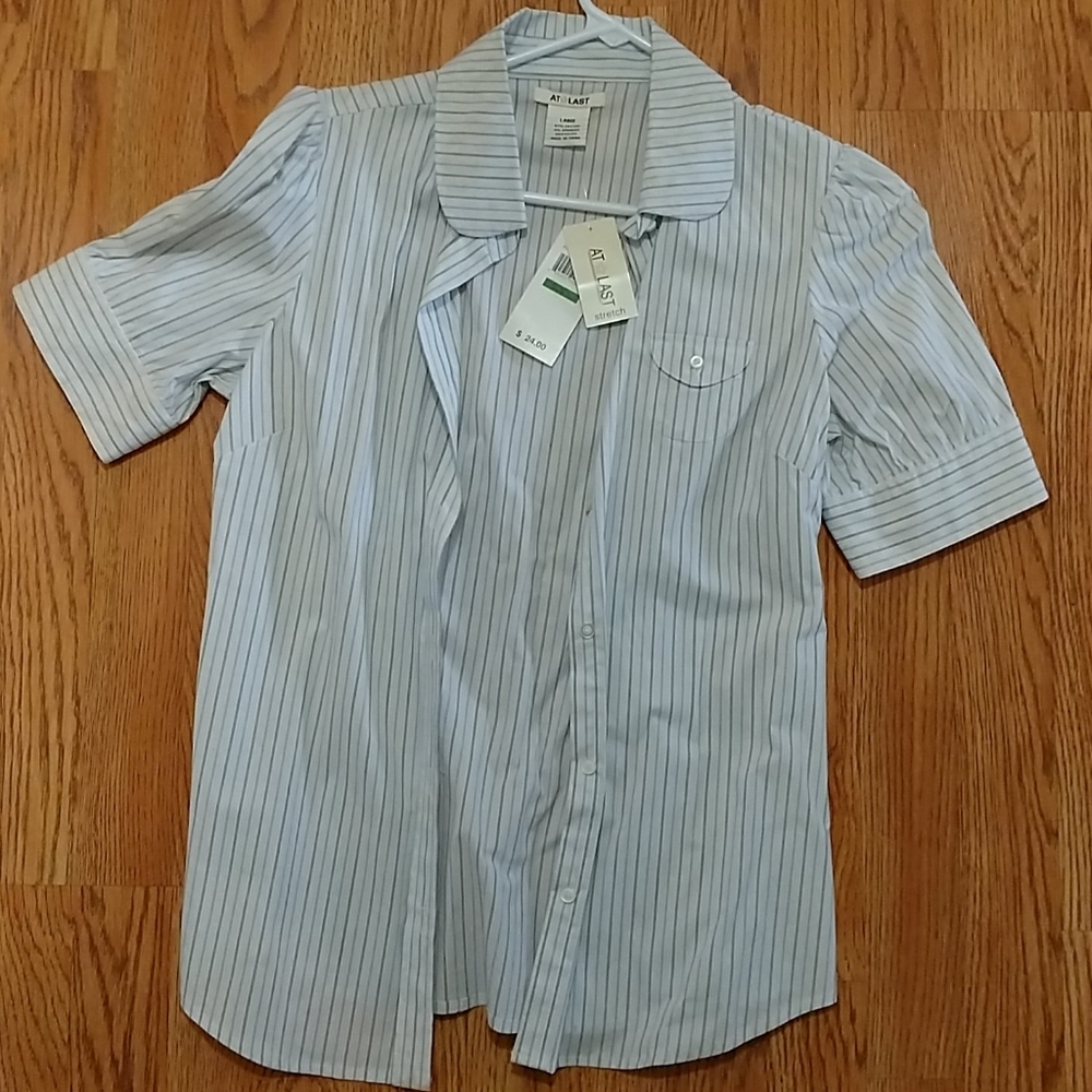 NWT Perfect for under a suit jacket